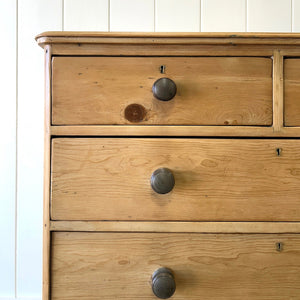 A 19th Century English Chest of Drawers/Dresser