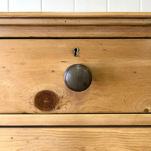 A 19th Century English Chest of Drawers/Dresser