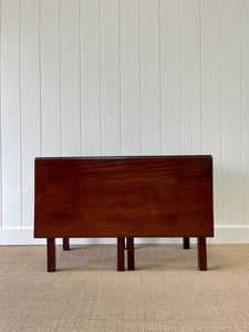 A Large English Chippendale Country Mahogany Drop Leaf Table c1790