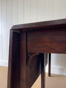 A Large English Chippendale Country Mahogany Drop Leaf Table c1790