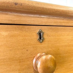 An Antique English Pine Chest of Drawers Dresser Tulip Feet c1890