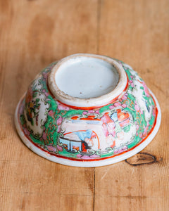 A Delightful and Small Chinese Famille Rose Bowl 19th Century