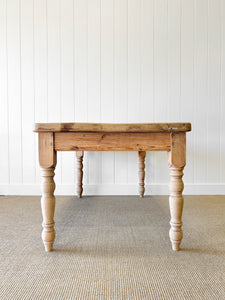 An English Country Pine 5.5 ft Kitchen Dining Table