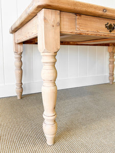 An English Country Pine 5.5 ft Kitchen Dining Table