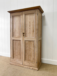 An English 19th Century Pine Cupboard