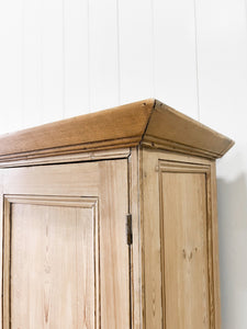 An English 19th Century Pine Cupboard