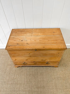 An English Pine Mule Chest Trunk or Blanket Box c1850