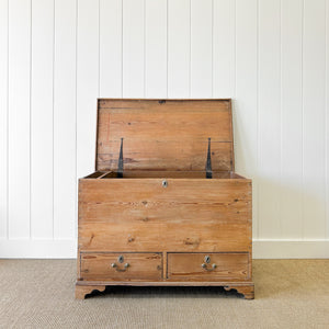 An English Pine Mule Chest Trunk or Blanket Box c1850