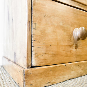 An Antique English Pine Chest of Drawers Dresser with Gallery c1890