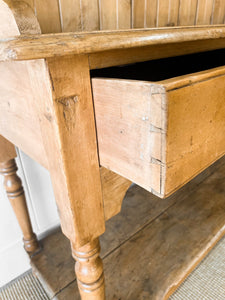 A Large 19th Century Welsh Pine Dresser