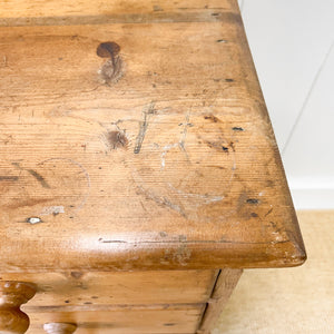 An Antique English Pine Chest of Drawers Dresser Tulip Feet c1890