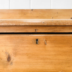 An Antique English Pine Chest of Drawers Dresser Tulip Feet c1890