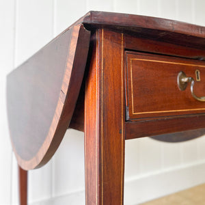 A George III Mahogany and Satinwood Crossbanded Pembroke Table