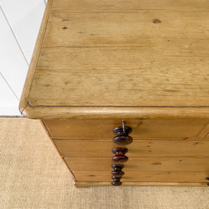 An Antique 19th Century Pine Chest of Drawers Dresser