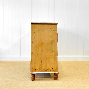 A Good 19th Century English Pine Chest of Drawers/Dresser with Tulip Feet