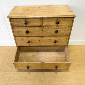 A Good 19th Century English Pine Chest of Drawers/Dresser with Tulip Feet