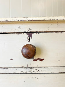 A 19th Century English Chest of Drawers/Dresser