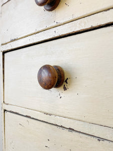 A 19th Century English Chest of Drawers/Dresser