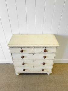 A 19th Century English Chest of Drawers/Dresser