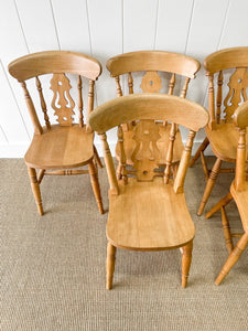 A Vintage Set of 6 Fiddleback Chairs