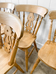 A Vintage Set of 6 Fiddleback Chairs