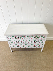 A Lovely Painted Pine Chest of Drawers Dresser on Castors - Tulips!