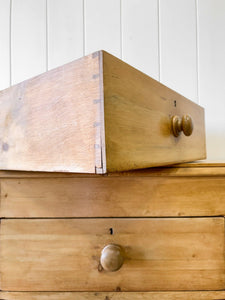 A 19th Century English Chest of Drawers/Dresser