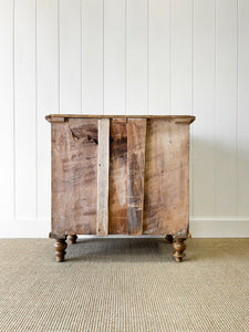 An Antique English Pine Chest of Drawers/Dresser c1890