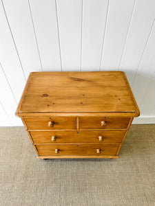 An Antique English Pine Chest of Drawers/Dresser c1890