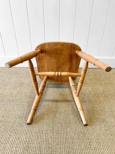 A Vintage Set of 6 Fiddleback Chairs