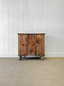 An Antique English Pine Chest of Drawers/Dresser c1890