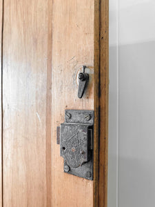 A Handsome English 19th Pine Cupboard with Dark Wooden Knobs