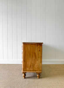 An Antique English Pine Chest of Drawers/Dresser c1890