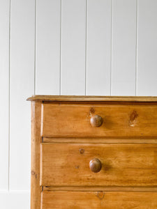 An Antique English Pine Chest of Drawers/Dresser c1890