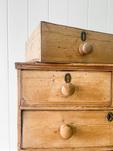 A 19th Century English Chest of Drawers/Dresser