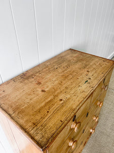 A 19th Century English Chest of Drawers/Dresser