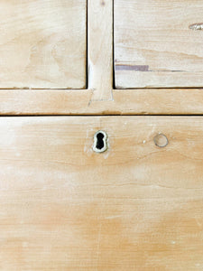 A Large English Pine Chest of Drawers Dresser on Tulip Feet c1890