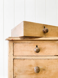 An Antique English Pine Chest of Drawers/Dresser c1890