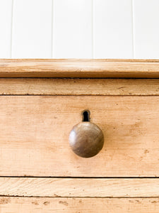 An Antique English Pine Chest of Drawers/Dresser c1890