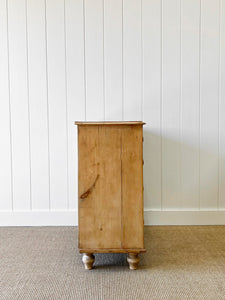 A Large English Pine Chest of Drawers Dresser on Tulip Feet c1890