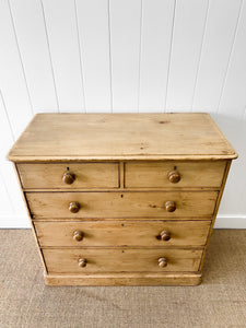 A 19th Century English Chest of Drawers/Dresser