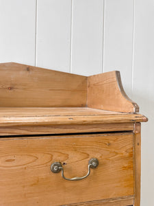 A Happy Antique English Pine Chest of Drawers/Dresser c1890