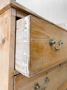 A Happy Antique English Pine Chest of Drawers/Dresser c1890