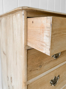 A Good Antique English Pine Chest of Drawers Dresser with Brass Hardware c1890