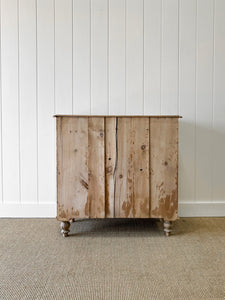 A Good Antique English Pine Chest of Drawers Dresser with Brass Hardware c1890