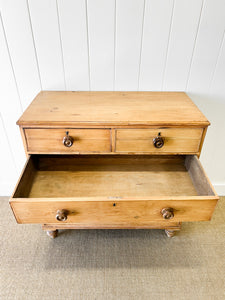 An Antique English Pine Chest of Drawers/Dresser