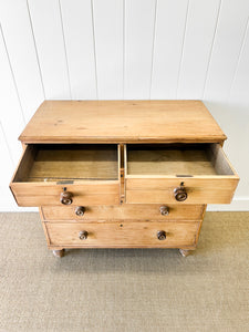 An Antique English Pine Chest of Drawers/Dresser