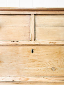 An Antique English Pine Chest of Drawers/Dresser