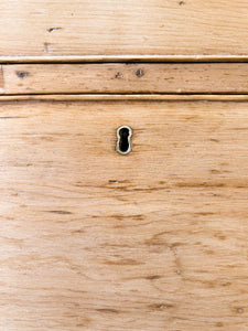 An Antique English Pine Chest of Drawers/Dresser