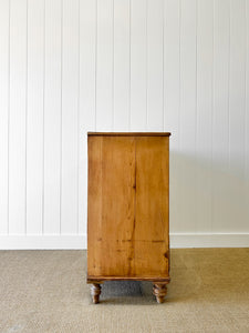 An Antique English Pine Chest of Drawers/Dresser